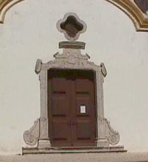 St Maria door.JPG (11959 bytes)